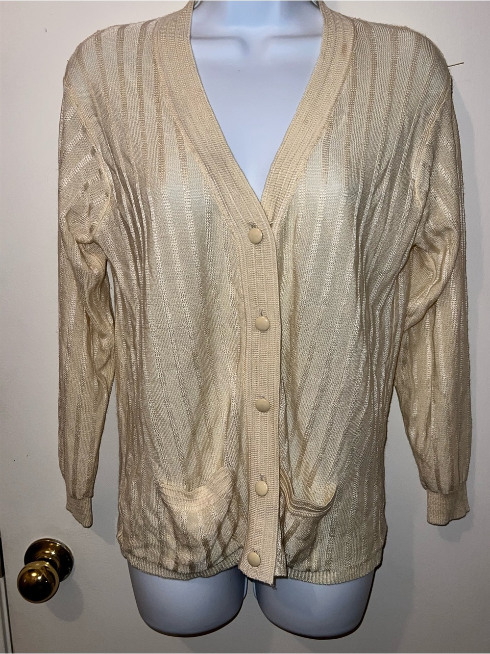 Vintage Women's Cream Button-Up V-Neck Cardigan Sweater